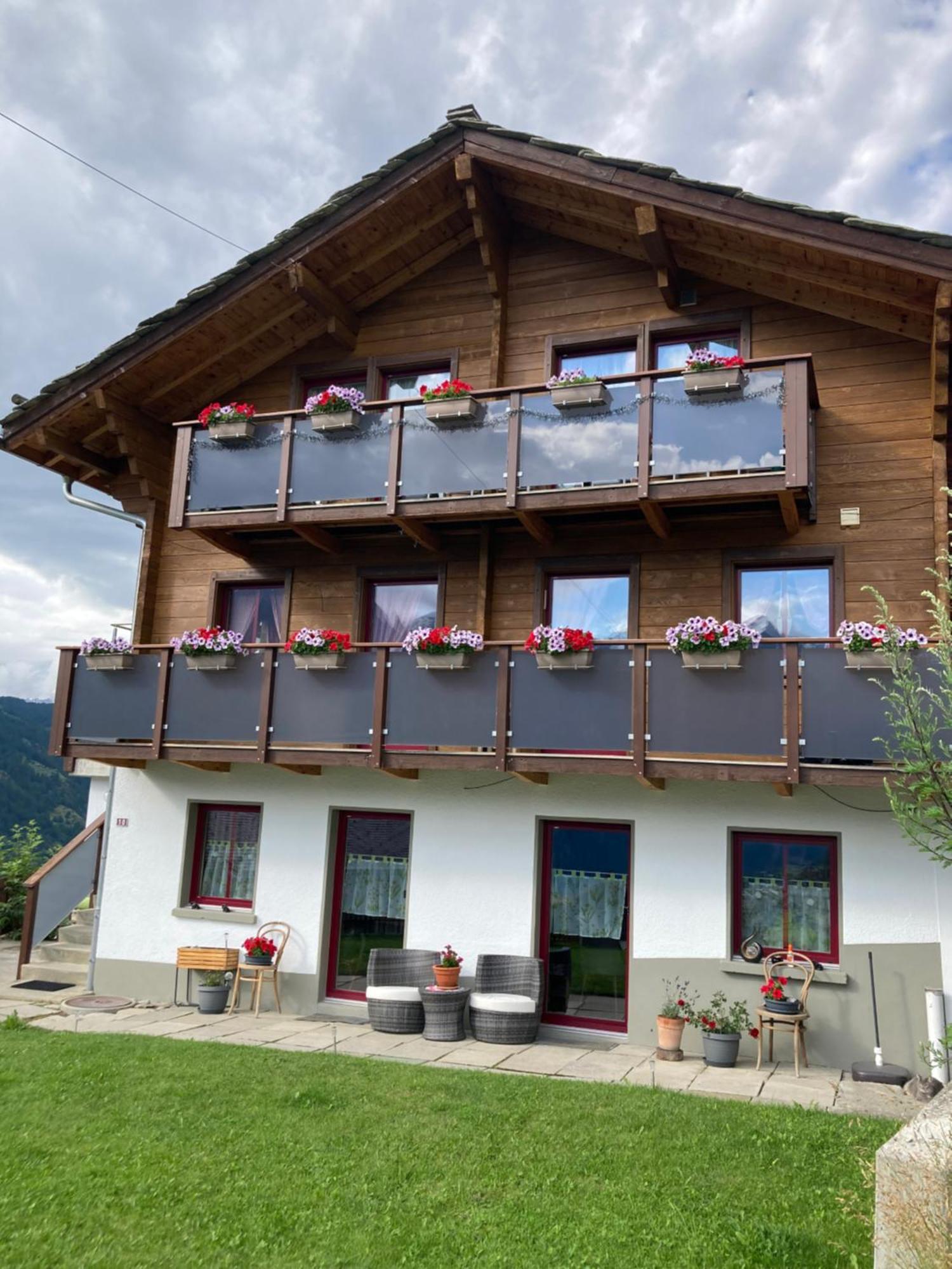 Apartament Haus Dorfblick Grächen Zewnętrze zdjęcie