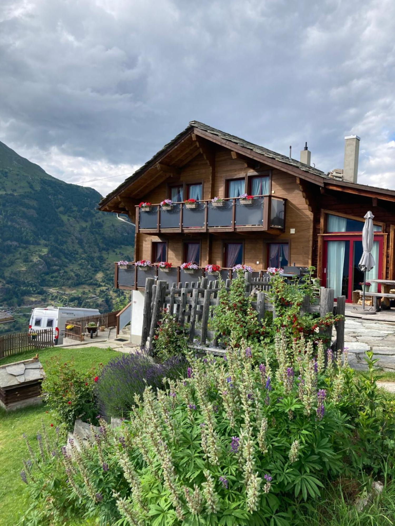 Apartament Haus Dorfblick Grächen Zewnętrze zdjęcie